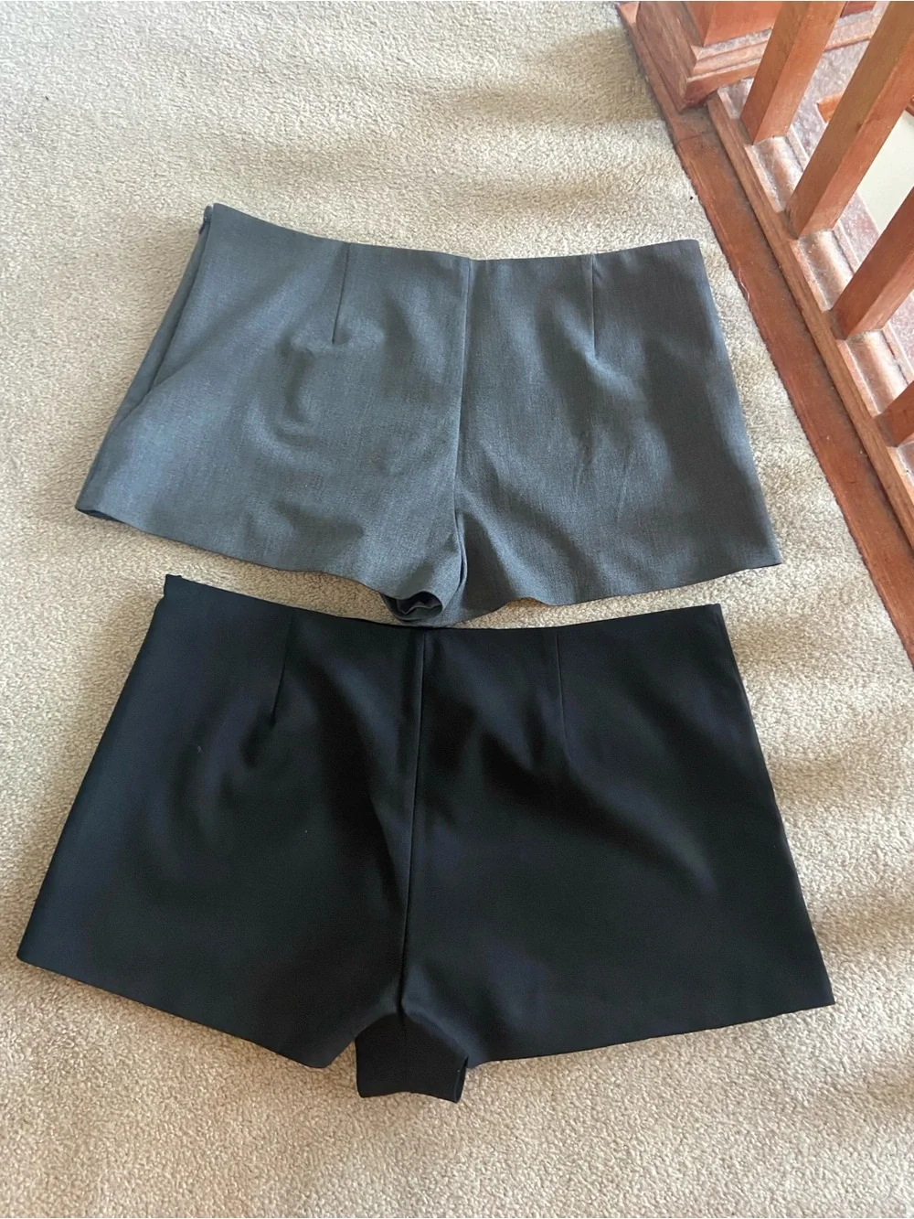 Bundle of 2 Aritzia Flame Skorts size 12 - Picture 2 of 4